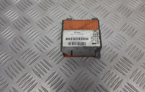 Mercedes-Benz E W210 Airbag control unit/module 0018202126