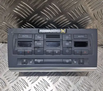 Audi A4 S4 B7 8E 8H Climate control unit 8E0820043BK 0474913