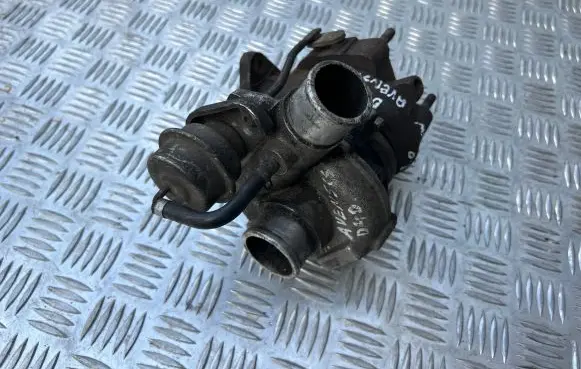 Toyota Avensis T220 Turbo