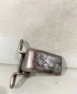 Opel Insignia A Front door lower hinge 