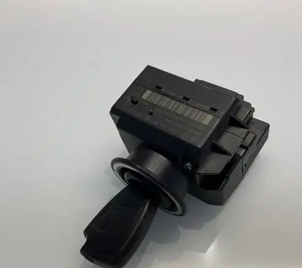 Mercedes-Benz E W211 Ignition lock 2115451008 4003017440206166 33002205