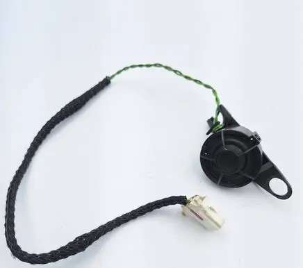 Front door high frequency speaker