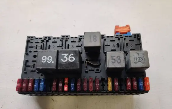 Volkswagen Multivan T4 Fuse box set 357937039
