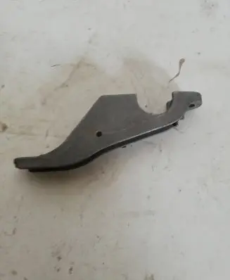 BMW M5 F90 Sway bar bush bracket, front 6861473 TS7553 18574710
