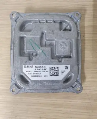 BMW X5 E70 Headlight ballast module Xenon 7263052