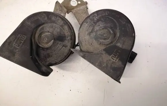 Ford Mondeo Mk III Horn signal E30055306