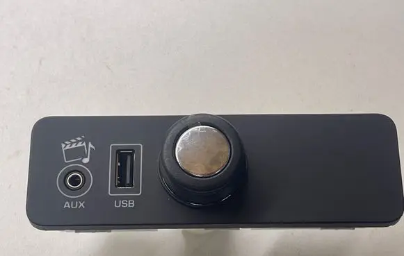 Land Rover Range Rover L405 USB socket connector CPLA19C166CB 15033090306X