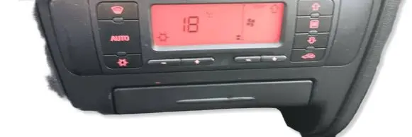 Seat Toledo II (1M) Climate control unit 1M0820043D 5HB007978