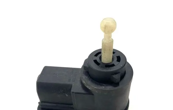 Volkswagen Golf IV Headlight level adjustment motor 1J0941295B