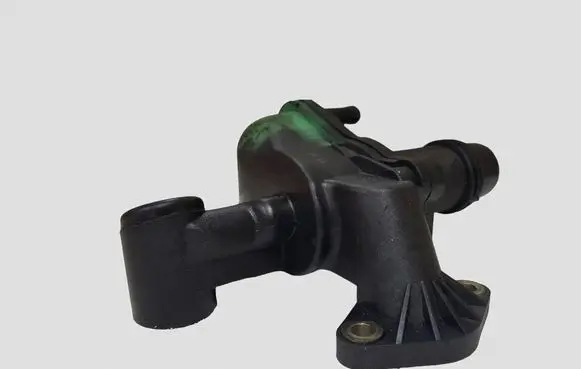 Jaguar XF X250 Engine coolant pipe/hose 133020