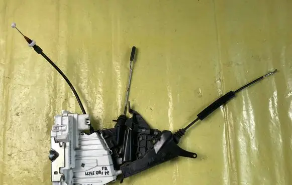Mercedes-Benz B W245 Front door lock 1697202635 1697202835