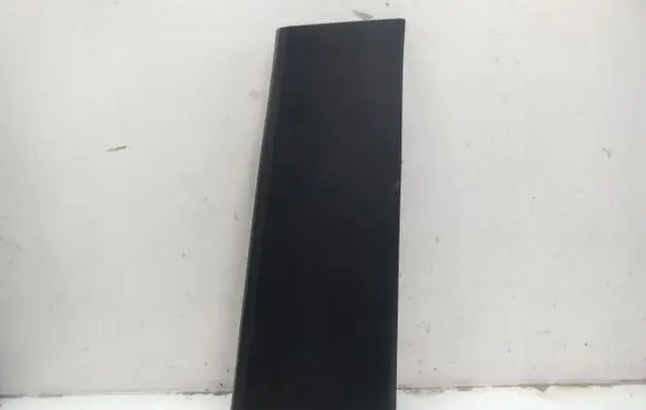 Land Rover Discovery 3 - LR3 (B) pillar trim (bottom) EMG500280