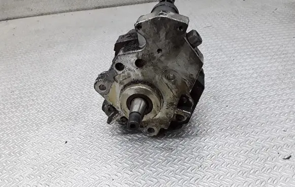 Fuel injection high pressure pump