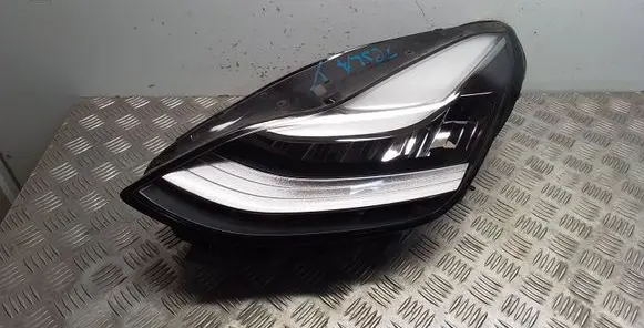 Tesla Model Y Headlight/headlamp 107737100