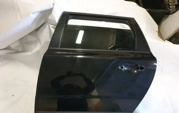 Volvo XC70 Rear door 
