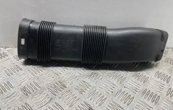 BMW 4 F32 F33 Air intake duct part 8507567