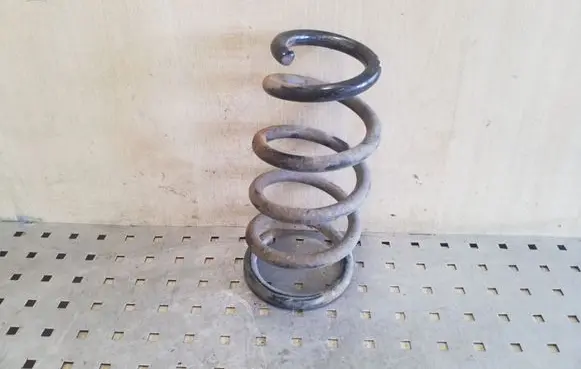 Honda CR-V Rear coil spring
