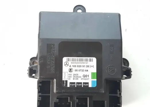 Mercedes-Benz B W245 Door control unit/module A1698209126