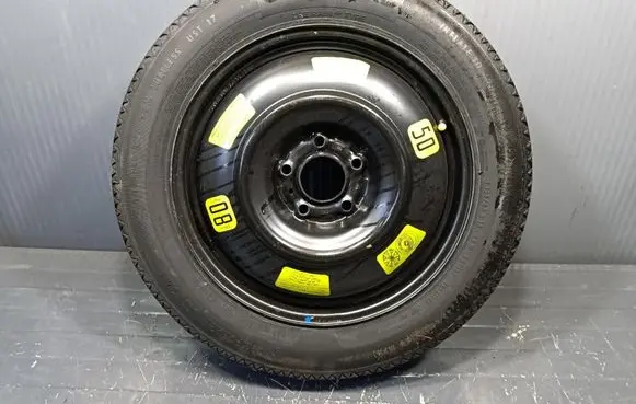 Bedford Astra R17 spare wheel 