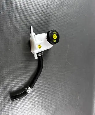 KIA EV6 Brake fluid reservoir CV58578000