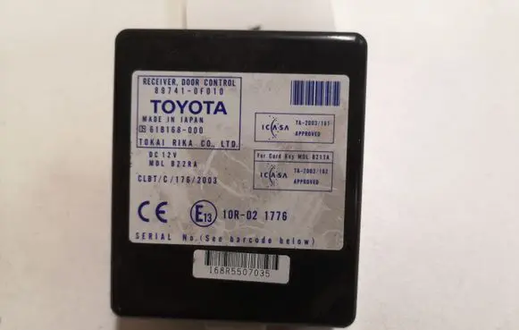 Toyota Corolla Verso AR10 Door control unit/module 897410F010 61B168000 10R021776