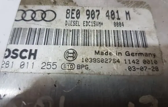 Audi A6 S6 C5 4B Engine control unit/module 8E0907401M 281011255