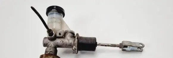 Nissan King Cab, Navara Clutch master cylinder 