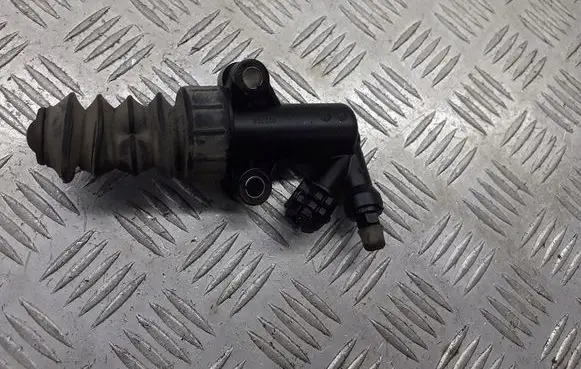Mazda 2 Clutch release bearing slave cylinder D651-41920