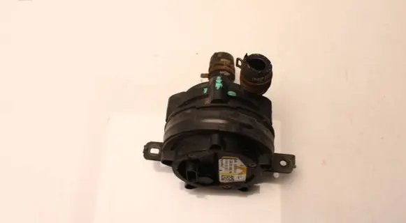 Chevrolet Volt I Electric auxiliary coolant/water pump 13579712