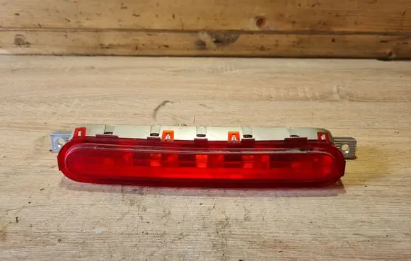 Toyota Corolla Verso AR10 Third/center stoplight 815700F010