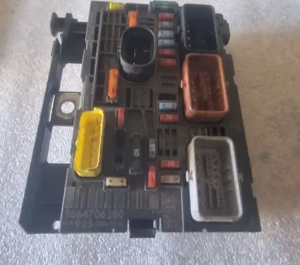 Peugeot 308 BSM Control unit 9664706280 BSMR0500