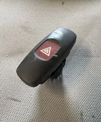 Fiat Bravo - Brava Hazard light switch