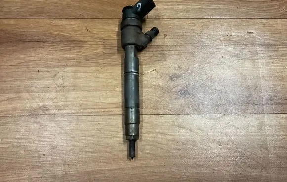 Mercedes-Benz B W245 Fuel injector A6400701287