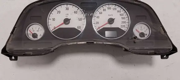 Opel Zafira A Speedometer (instrument cluster) 110080210002 96251063 24461761