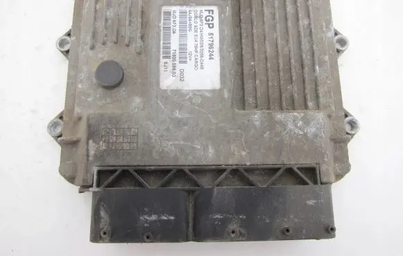 Fiat Doblo Engine control unit/module 51796244