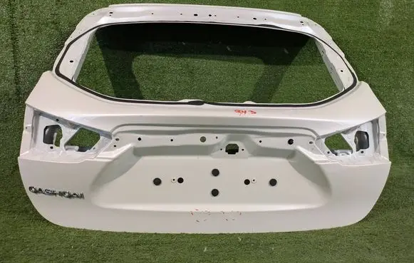 Nissan Qashqai Truck tailgate 