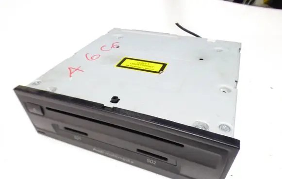 Audi A6 S6 C6 4F Navigation unit CD/DVD player 4E0035652E 4E0035052E