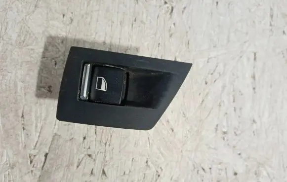 BMW 5 F10 F11 Electric window control switch 9183548