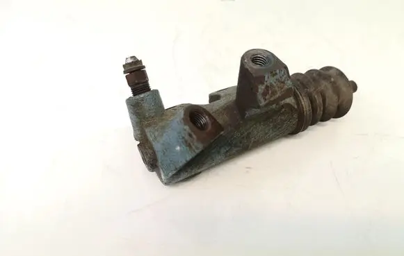 Lexus IS 220D-250-350 Clutch master cylinder