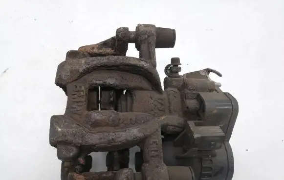 BMW X1 F48 F49 Rear brake caliper 6880379