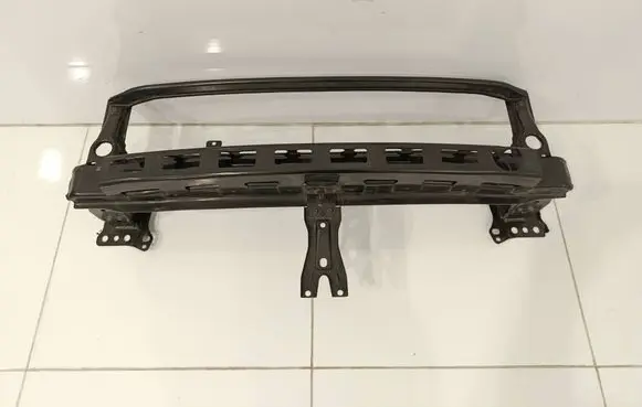 Volkswagen Golf VI Front bumper cross member