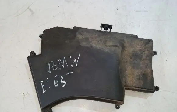 BMW 7 E65 E66 Fuse box cover 7526470