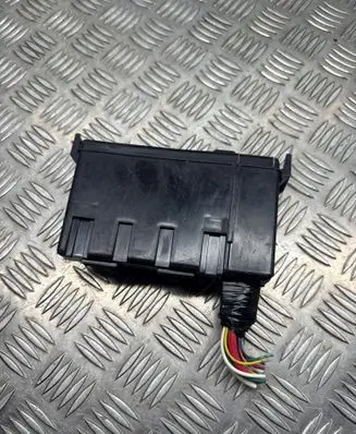 Nissan 370Z Fuse module 