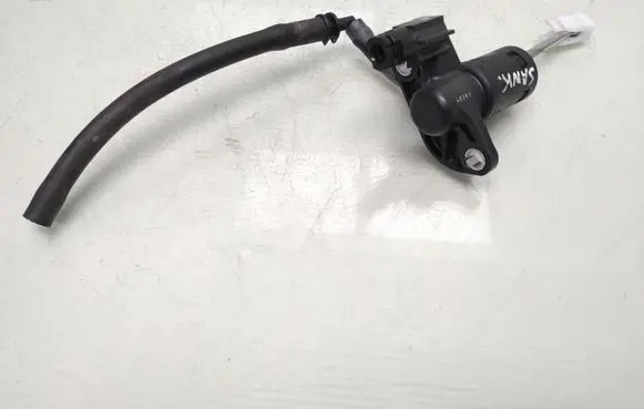 Audi A4 S4 B7 8E 8H Clutch master cylinder 8E1721401AJ 8e1721453
