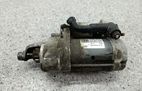 Audi A6 C7 Starter motor 04L911024