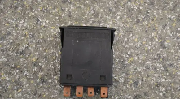 BMW 3 E30 Hazard light switch SAEQC80FK5023