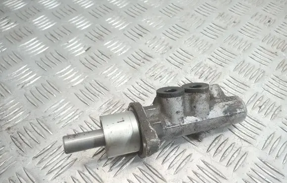 Audi A6 S6 C4 4A Master brake cylinder