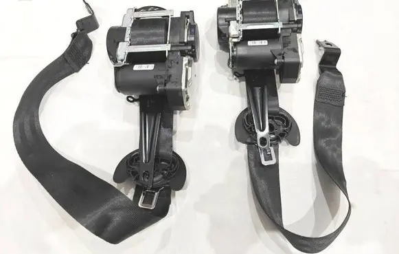Audi A1 Front seatbelt 82G857706E 82G857705E