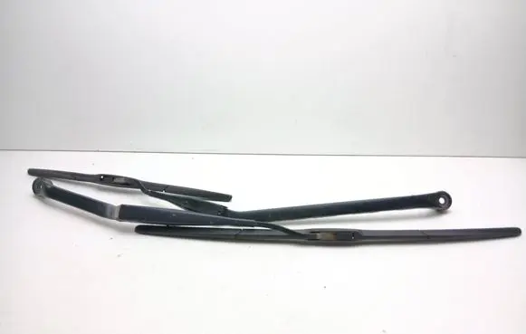 Lexus GS 250 350 300H 450H Front wiper blade arm 