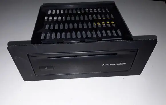 Audi A4 S4 B6 8E 8H Navigation unit CD/DVD player 8618842290